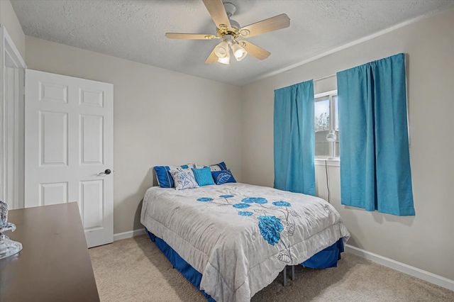 1302 Canyon Springs Drive, La Porte, TX 77571