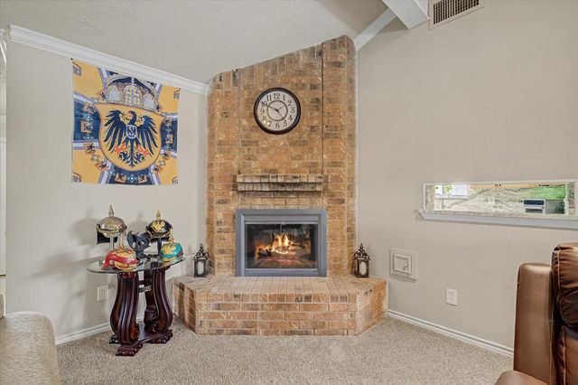 1302 Canyon Springs Drive, La Porte, TX 77571