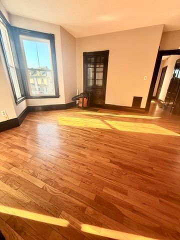 34 Pond Street 1, Beverly, MA 01915