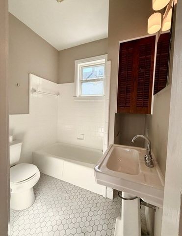 34 Pond Street 1, Beverly, MA 01915