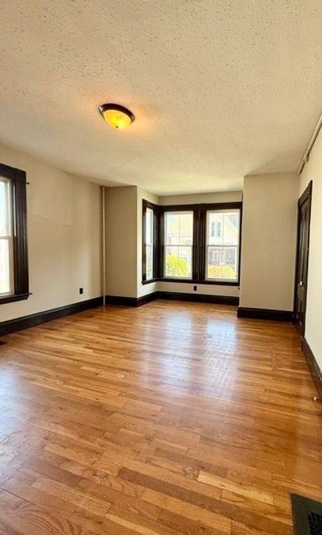34 Pond Street 1, Beverly, MA 01915
