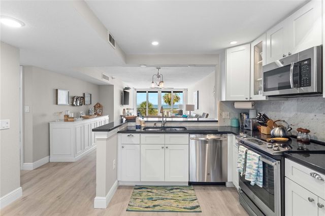 1250 GULF BOULEVARD 302, Clearwater Beach, FL 33767
