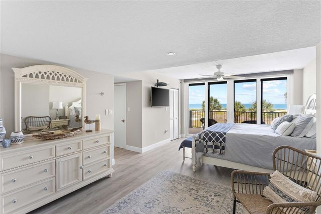 1250 GULF BOULEVARD 302, Clearwater Beach, FL 33767