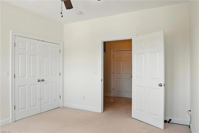 3044 Hughes LN, Hayes, VA 23072