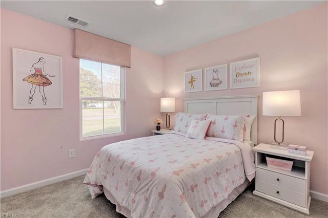 212 Myrtle LN, South Mills, NC 27976