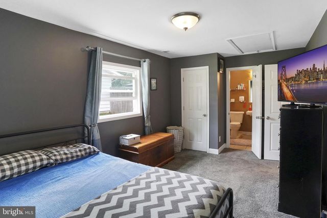 402 WILLIAMSBURG RD, Sterling, VA 20164