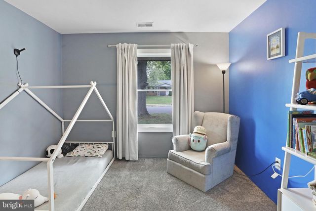402 WILLIAMSBURG RD, Sterling, VA 20164