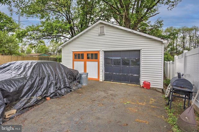 402 WILLIAMSBURG RD, Sterling, VA 20164