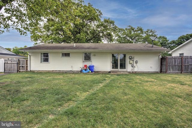 402 WILLIAMSBURG RD, Sterling, VA 20164