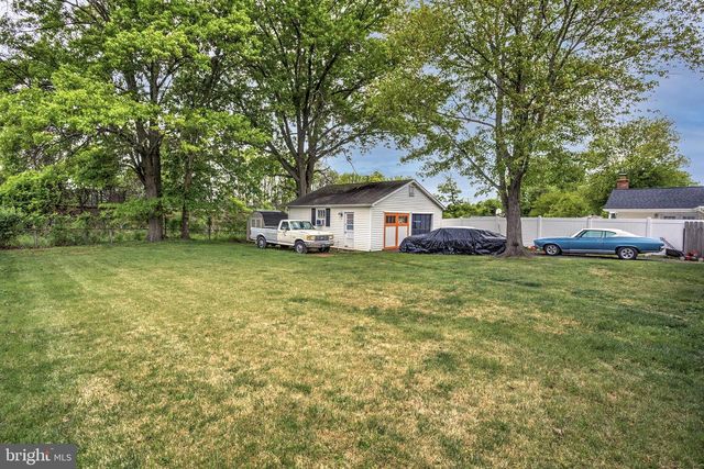 402 WILLIAMSBURG RD, Sterling, VA 20164
