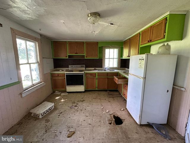 12007 WHITE HALL RD, Chewsville, MD 21721