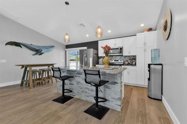 410 GARFIELD AVENUE NW, Port Charlotte, FL 33952