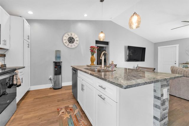 410 GARFIELD AVENUE NW, Port Charlotte, FL 33952