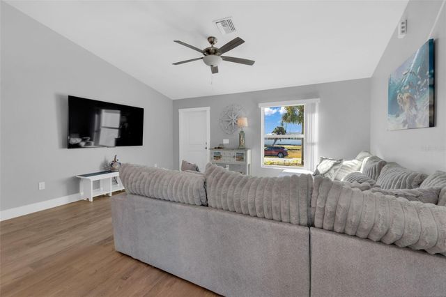 410 GARFIELD AVENUE NW, Port Charlotte, FL 33952