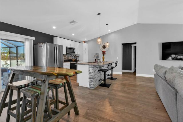 410 GARFIELD AVENUE NW, Port Charlotte, FL 33952