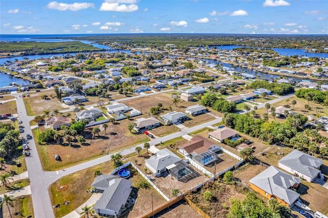 410 GARFIELD AVENUE NW, Port Charlotte, FL 33952