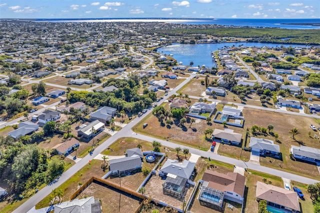 410 GARFIELD AVENUE NW, Port Charlotte, FL 33952