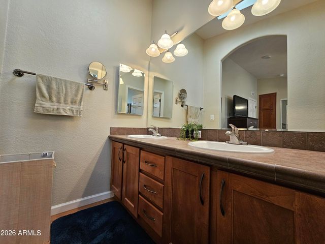 650 N Hawes Road -- 4520, Mesa, AZ 85207