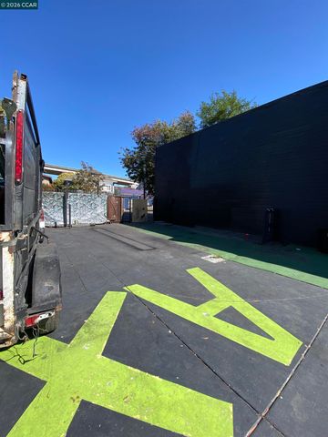 3261 Martin Luther king jr way, Oakland, CA 94609