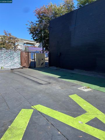 3261 Martin Luther king jr way, Oakland, CA 94609