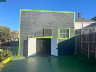 3261 Martin Luther king jr way, Oakland, CA 94609