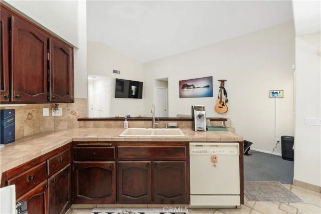 22600 Country Gate, Moreno Valley, CA 92557