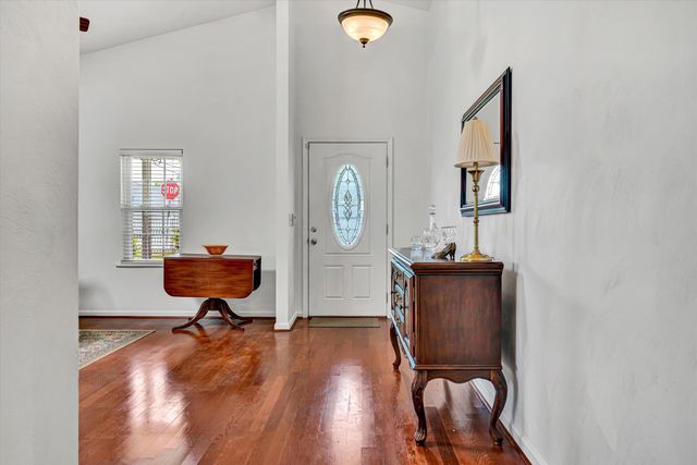 N 16 Bruffey ST, Salem, VA 24153