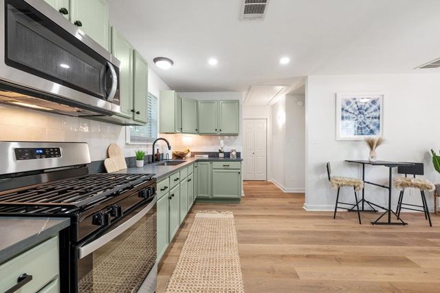 2109 Brackenridge ST C, Austin, TX 78704