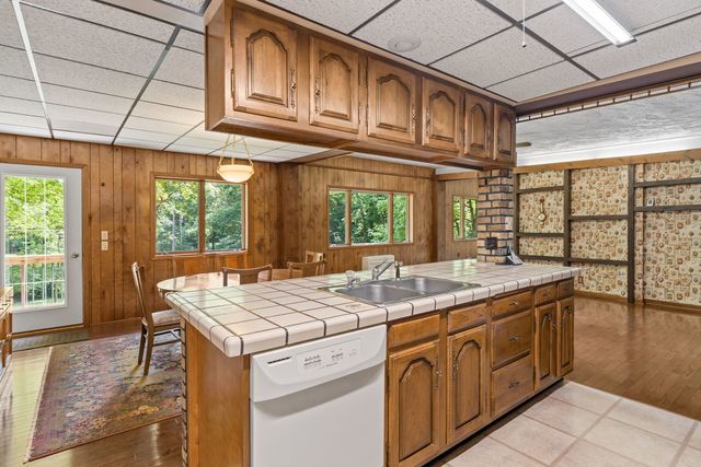 3312 187th Street Court, East Moline, IL 61244