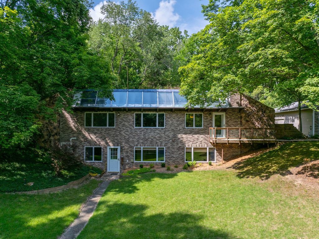 3312 187th Street Court, East Moline, IL 61244