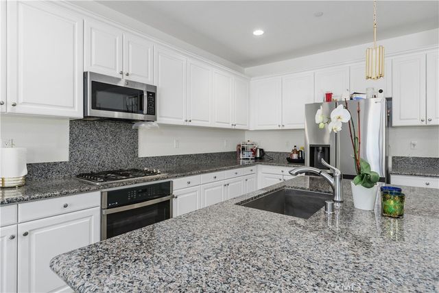 32690 Ascot Hill Circle, Wildomar, CA 92595