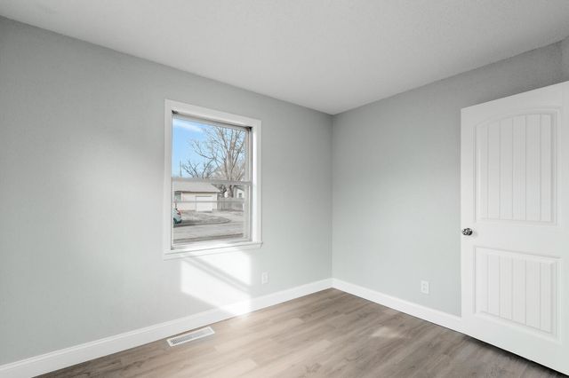 3130 S Richmond, Wichita, KS 67217