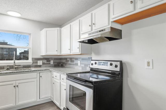 3130 S Richmond, Wichita, KS 67217