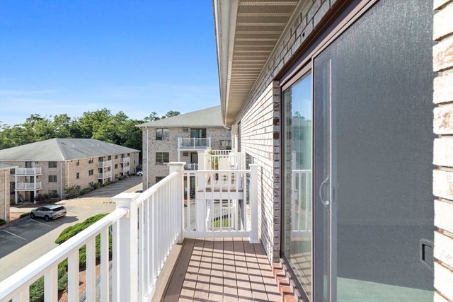 24 Kenmar Drive 239, Billerica, MA 01821