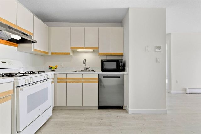 24 Kenmar Drive 239, Billerica, MA 01821
