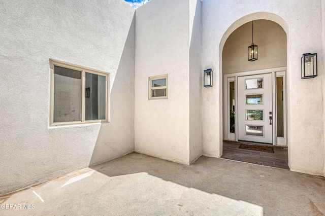 5620 RIVER RUN Street, El Paso, TX 79932