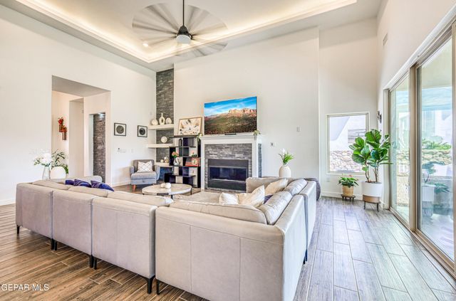 5620 RIVER RUN Street, El Paso, TX 79932