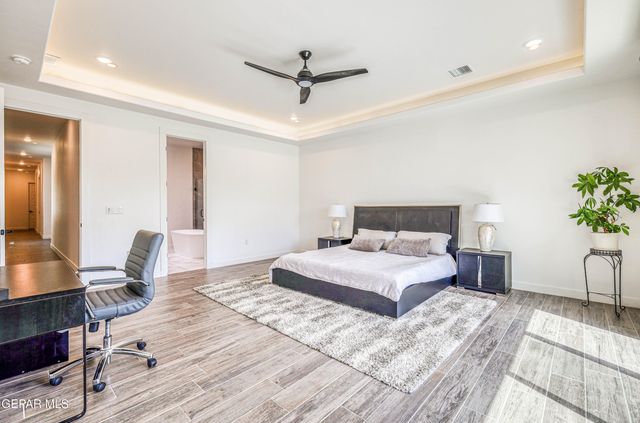 5620 RIVER RUN Street, El Paso, TX 79932
