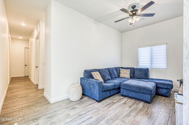 5620 RIVER RUN Street, El Paso, TX 79932