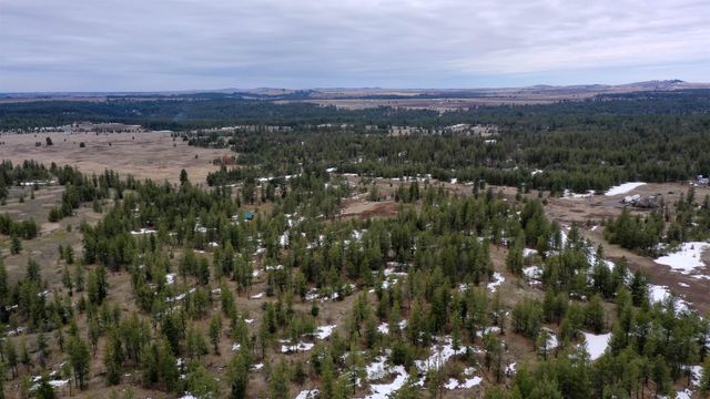 18324 W Burnett Rd, Nine Mile Falls, WA 99026