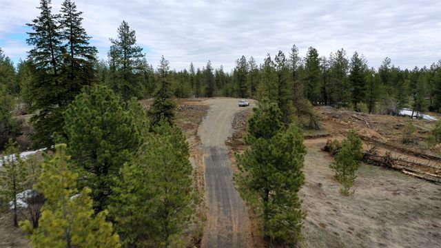 18324 W Burnett Rd, Nine Mile Falls, WA 99026