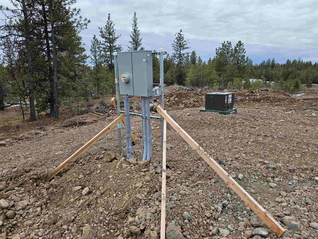 18324 W Burnett Rd, Nine Mile Falls, WA 99026