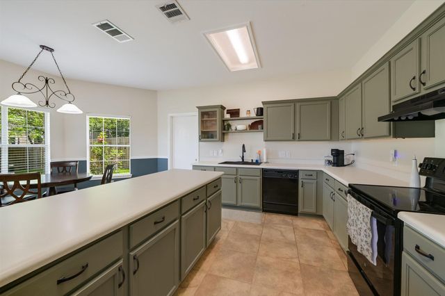 11201 Blairview LN, Austin, TX 78748