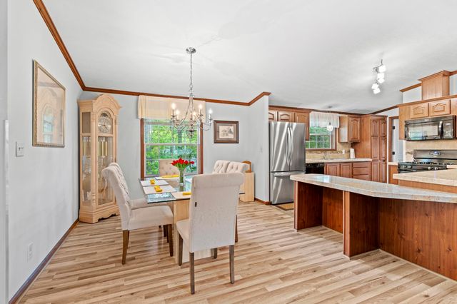 16 Eric Avenue, Nashua, NH 03062