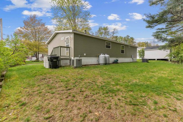 16 Eric Avenue, Nashua, NH 03062