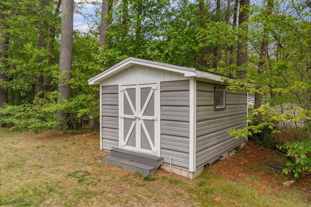 16 Eric Avenue, Nashua, NH 03062