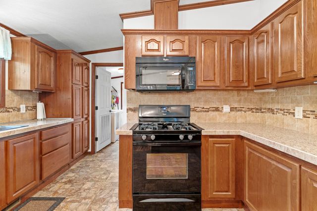 16 Eric Avenue, Nashua, NH 03062