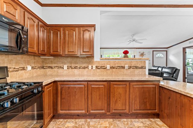 16 Eric Avenue, Nashua, NH 03062