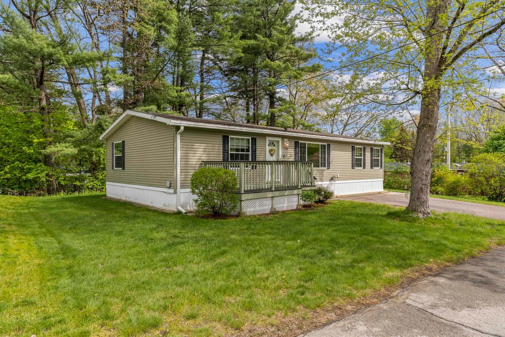 16 Eric Avenue, Nashua, NH 03062