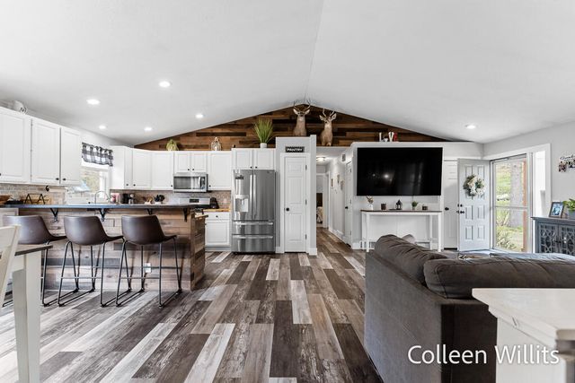 15324 Grand Oak Road, Grand Haven, MI 49417